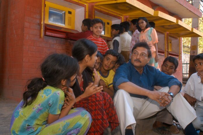 Sogata Mitra, children learning